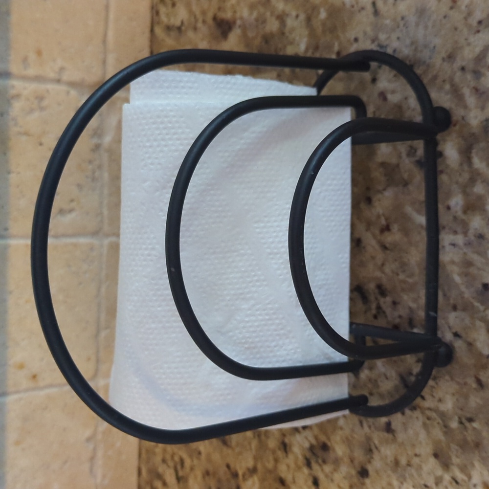 Blk Nabkin Holder just in time for‎ the holidays